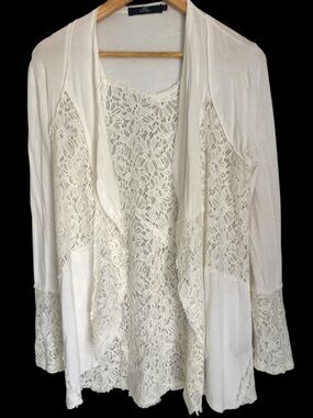 BKE Boutique Drape Lace Cardigan